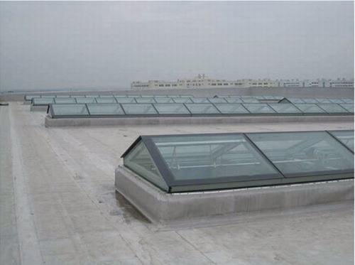 河北三角形天窗施工完成